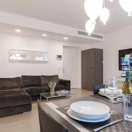 Apartamento Seven Luxury Parioli *